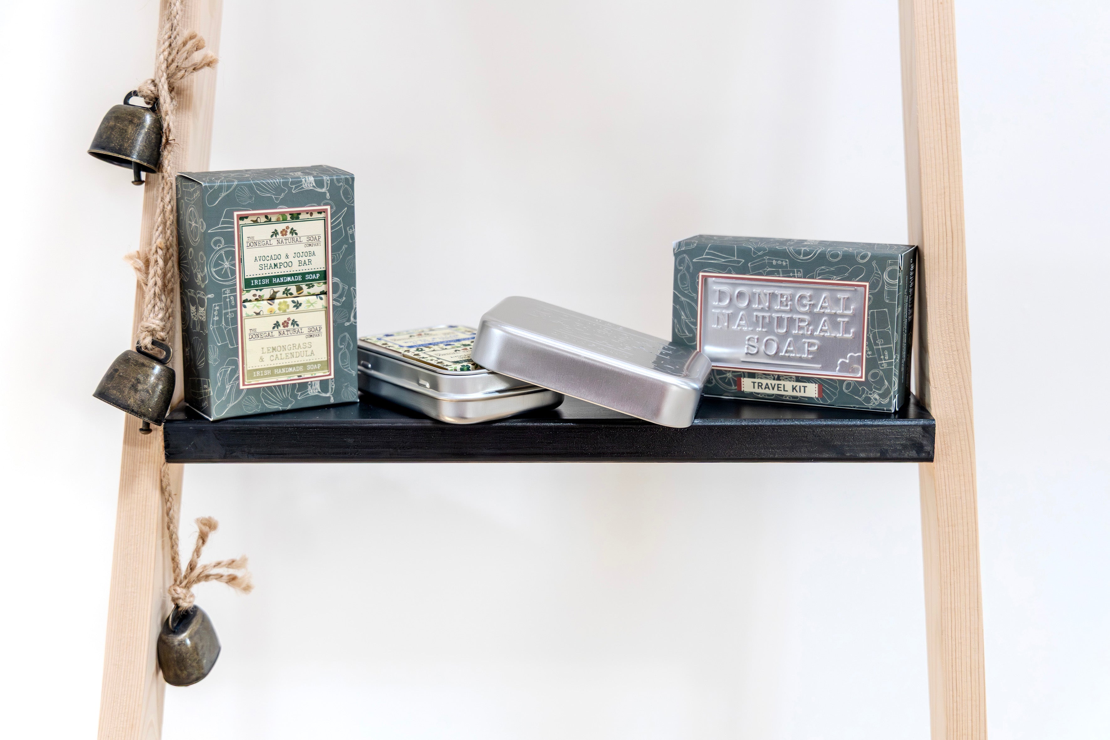 Travel Kit: 3-Piece Tin with Soap & Shampoo Bar (40g)